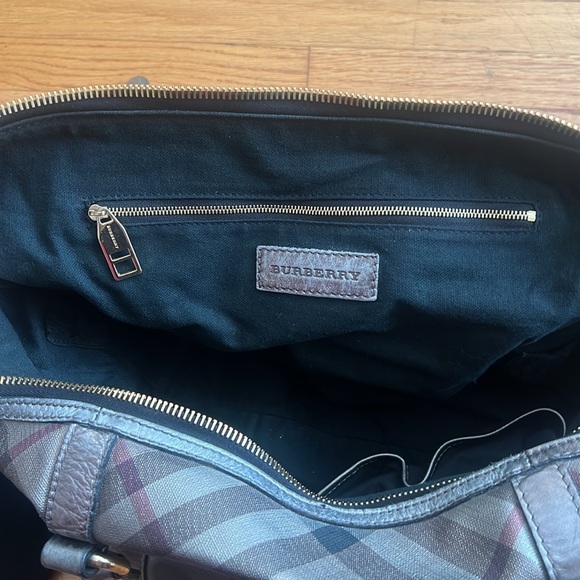 Burberry Silver Smoke Check CoatedCanvas Handbag Silvery Multiple colors